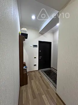 Kirayə verilir 2 otaqlı yeni tikili 60 m²