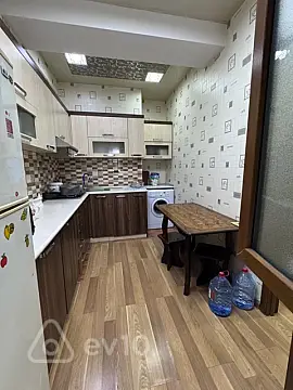 Kirayə verilir 2 otaqlı yeni tikili 60 m²