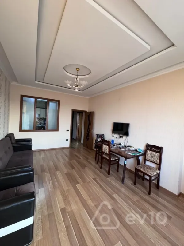 Kirayə verilir 2 otaqlı yeni tikili 60 m²