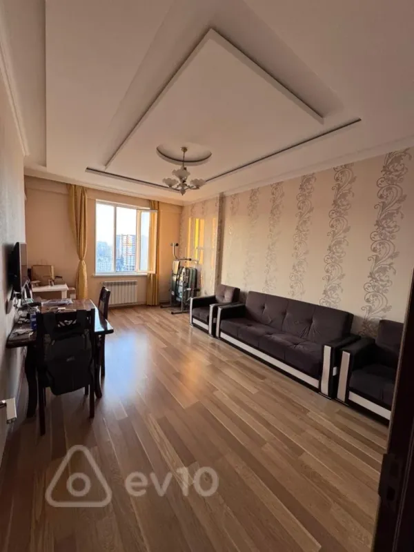 Kirayə verilir 2 otaqlı yeni tikili 60 m²