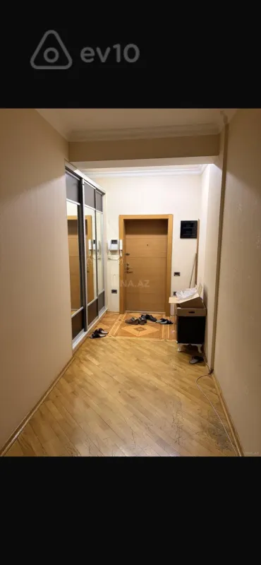 Kirayə verilir 2 otaqlı yeni tikili 80 m²