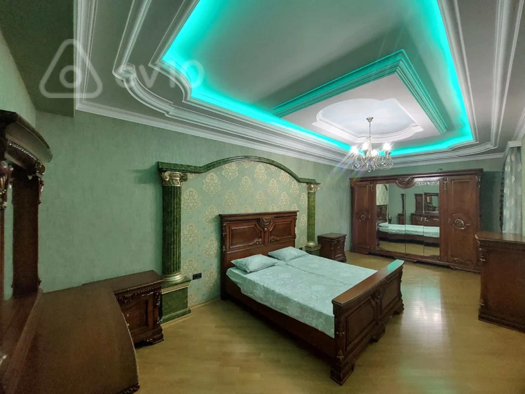 Kirayə verilir 4 otaqlı yeni tikili 193 m²