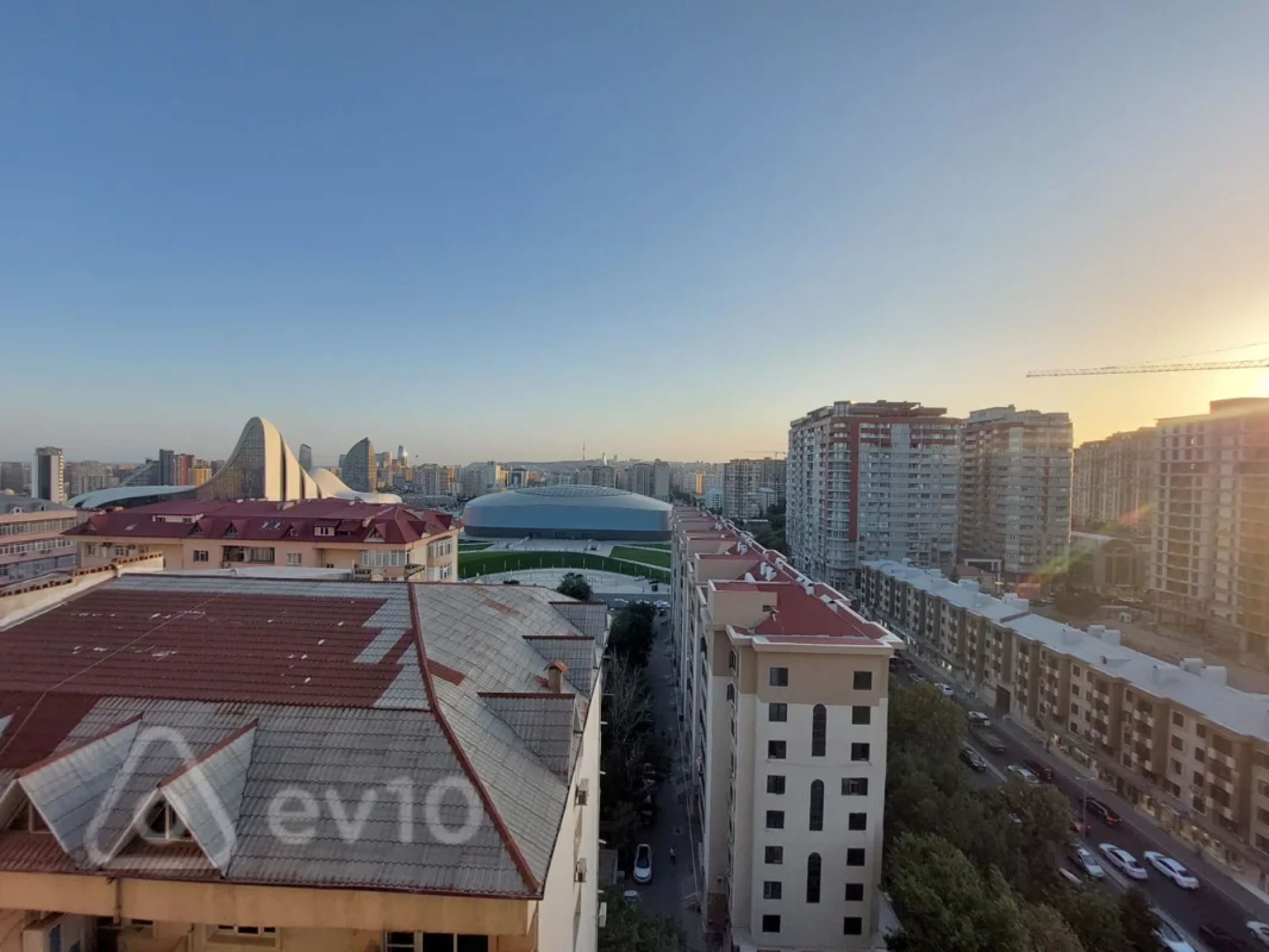 Kirayə verilir 4 otaqlı yeni tikili 193 m²