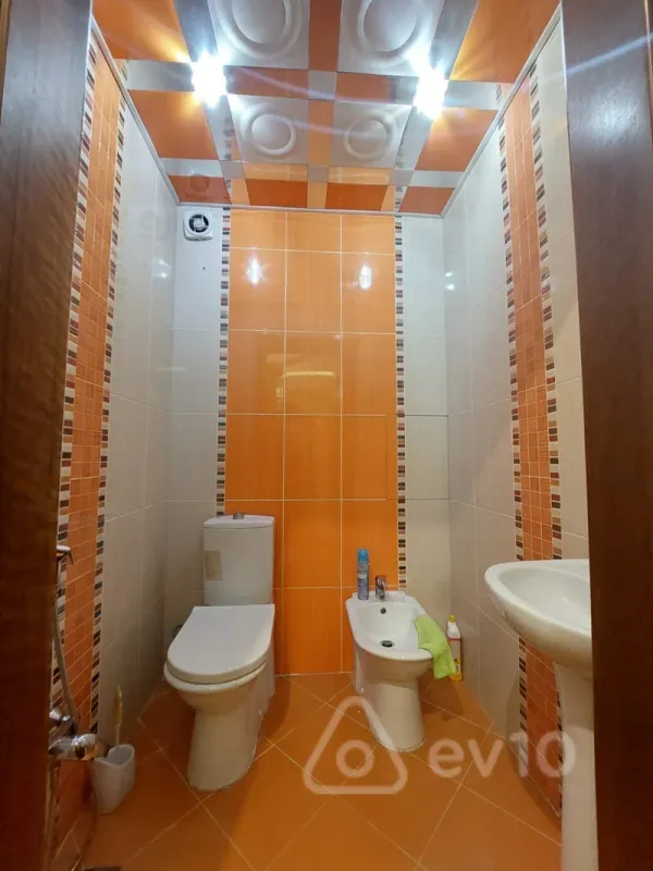 Kirayə verilir 4 otaqlı yeni tikili 193 m²