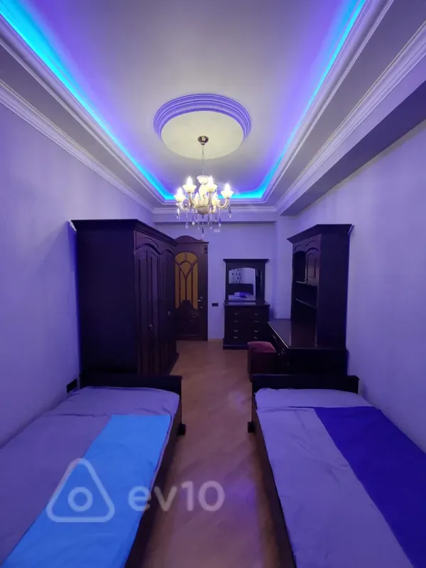 Kirayə verilir 4 otaqlı yeni tikili 193 m²