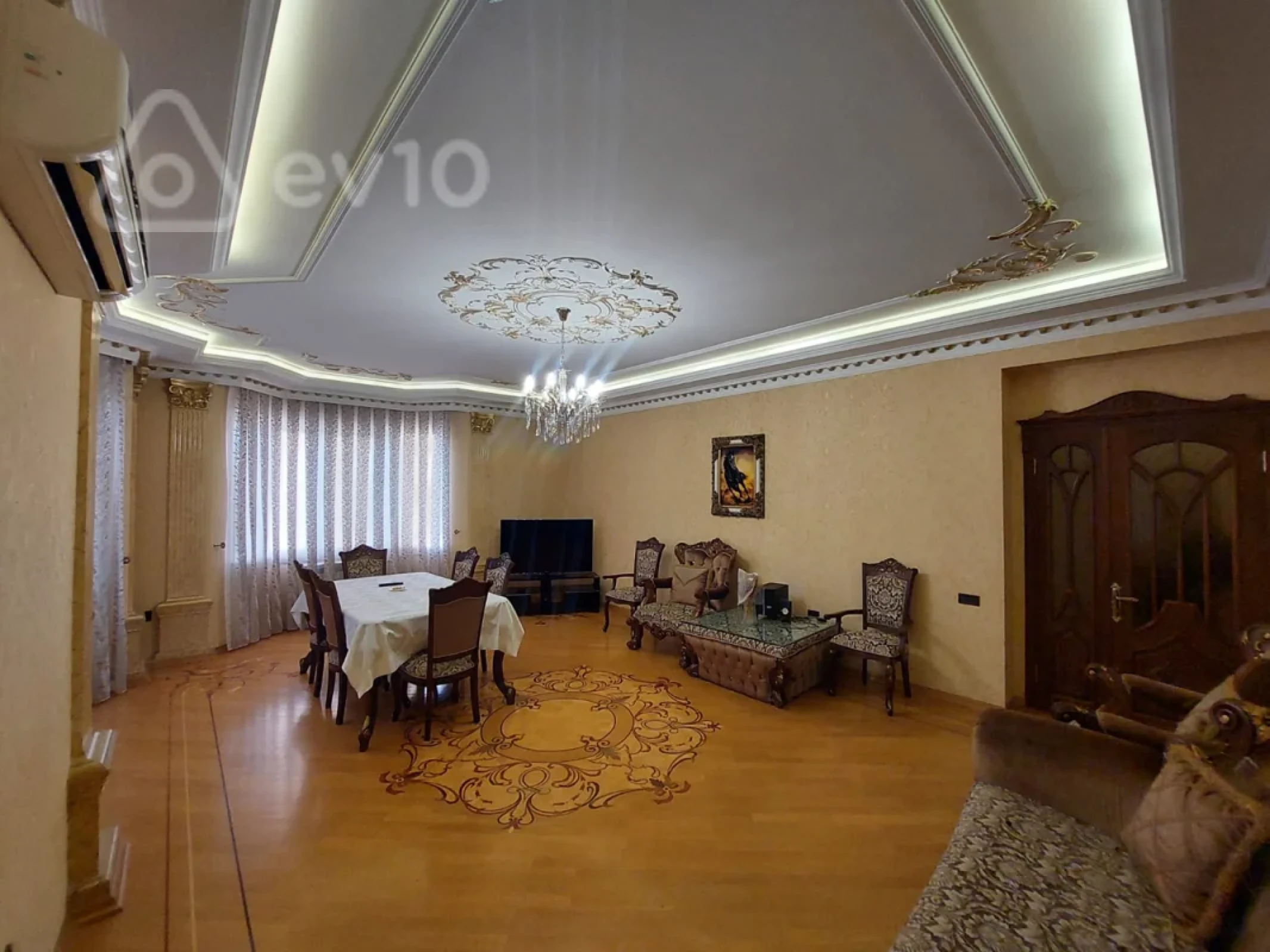 Kirayə verilir 4 otaqlı yeni tikili 193 m²