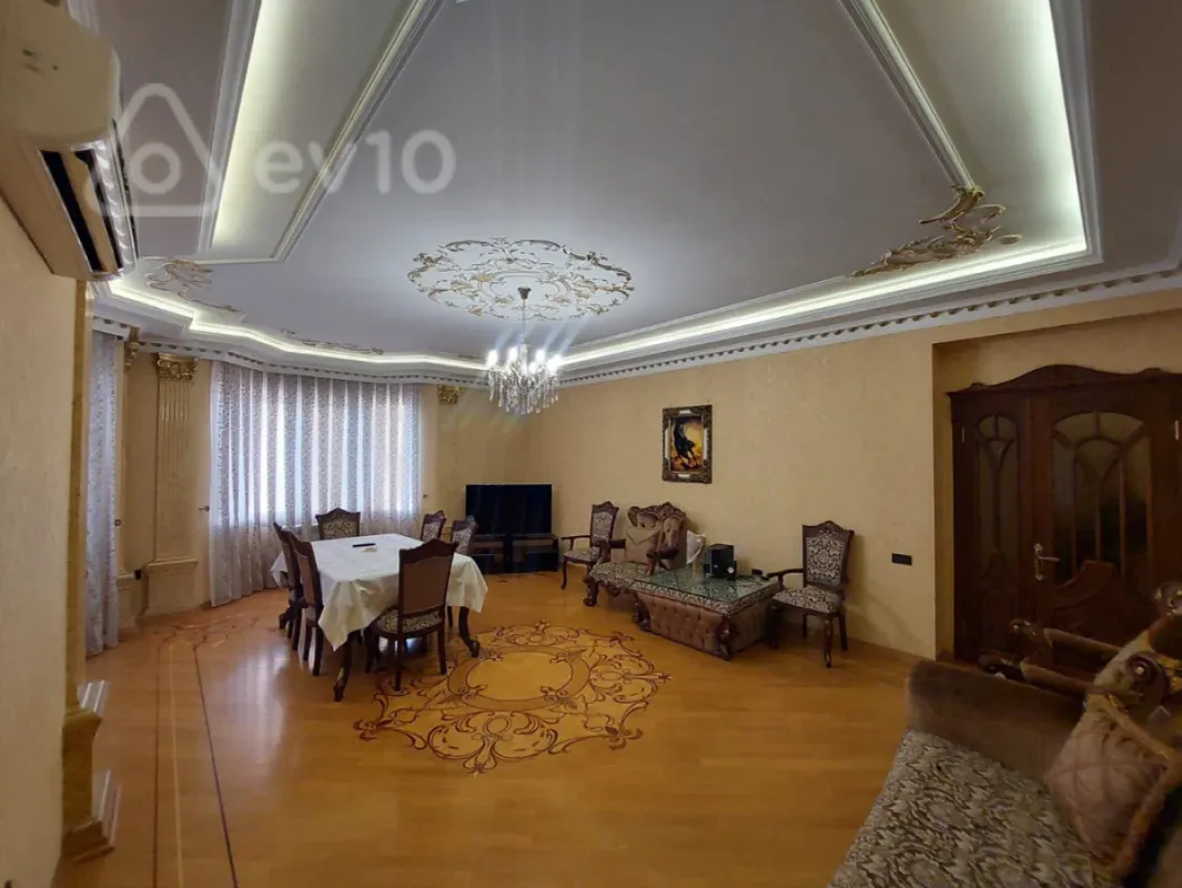 Kirayə verilir 4 otaqlı yeni tikili 193 m²