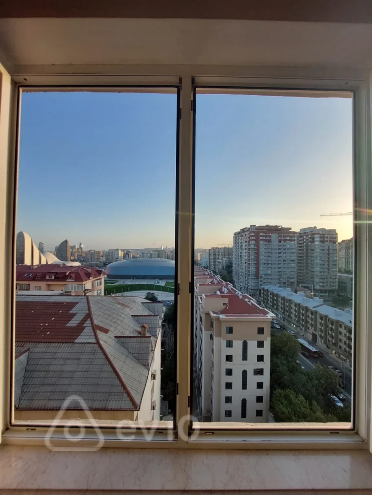 Kirayə verilir 4 otaqlı yeni tikili 193 m²