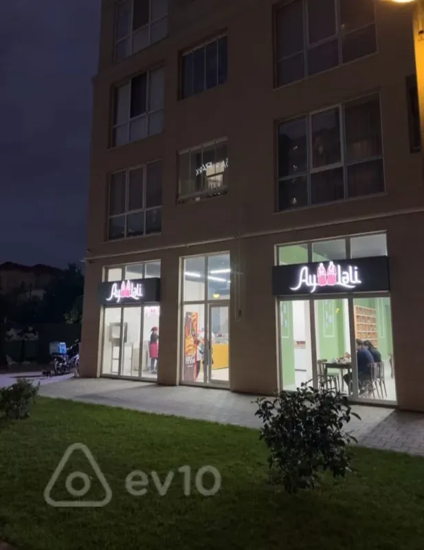 Kirayə verilir 2 otaqlı yeni tikili 56 m²