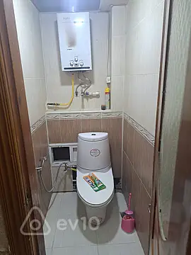 Kirayə verilir 2 otaqlı köhnə tikili 60 m²