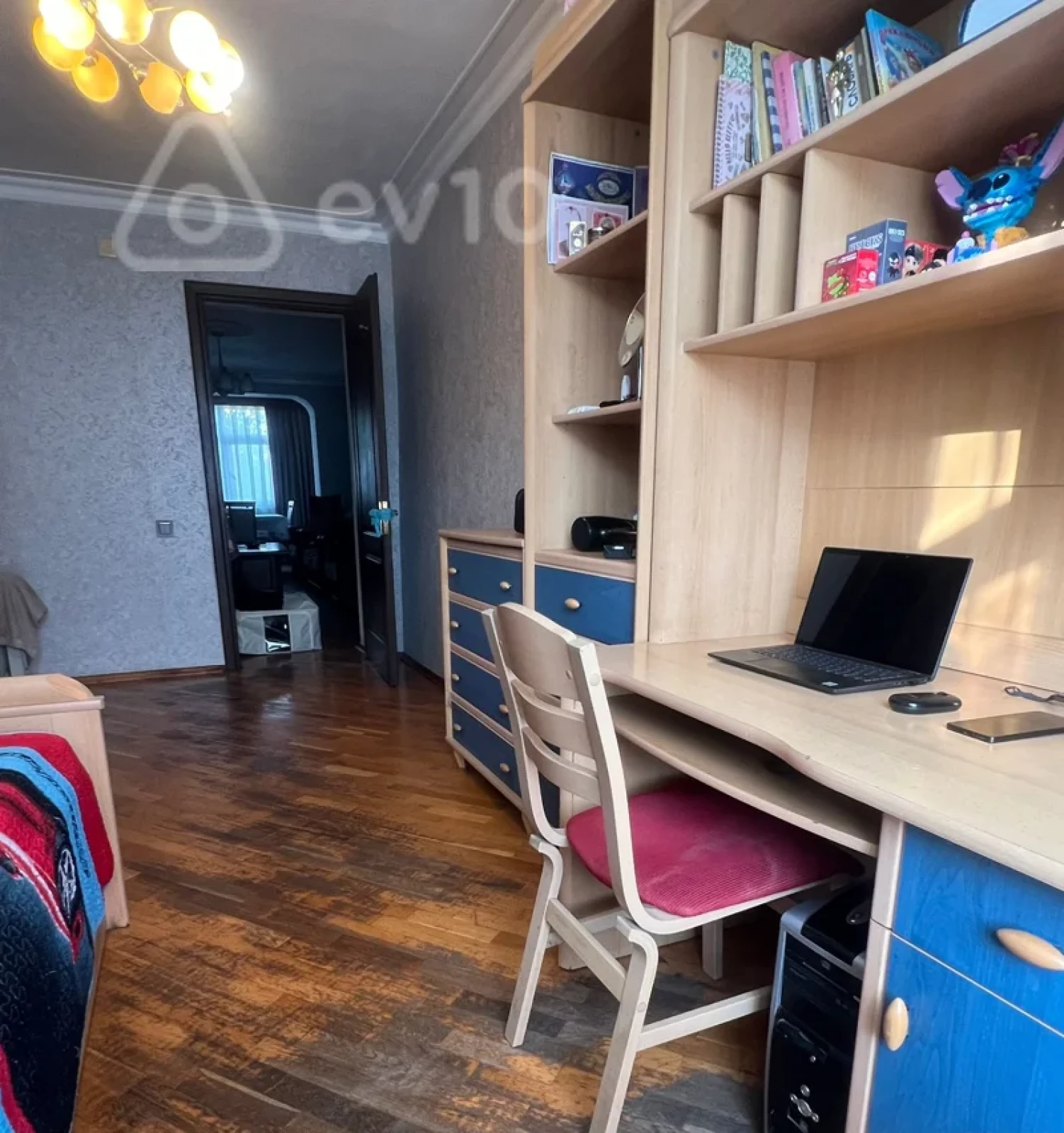 Satılır 3 otaqlı köhnə tikili 75 m²
