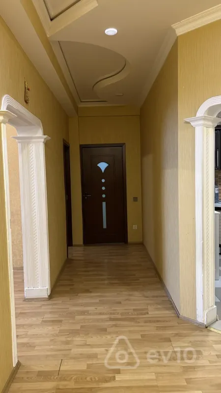 Kirayə verilir 3 otaqlı yeni tikili 90 m²