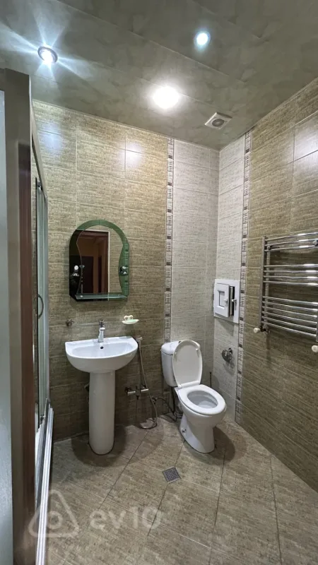 Kirayə verilir 3 otaqlı yeni tikili 90 m²