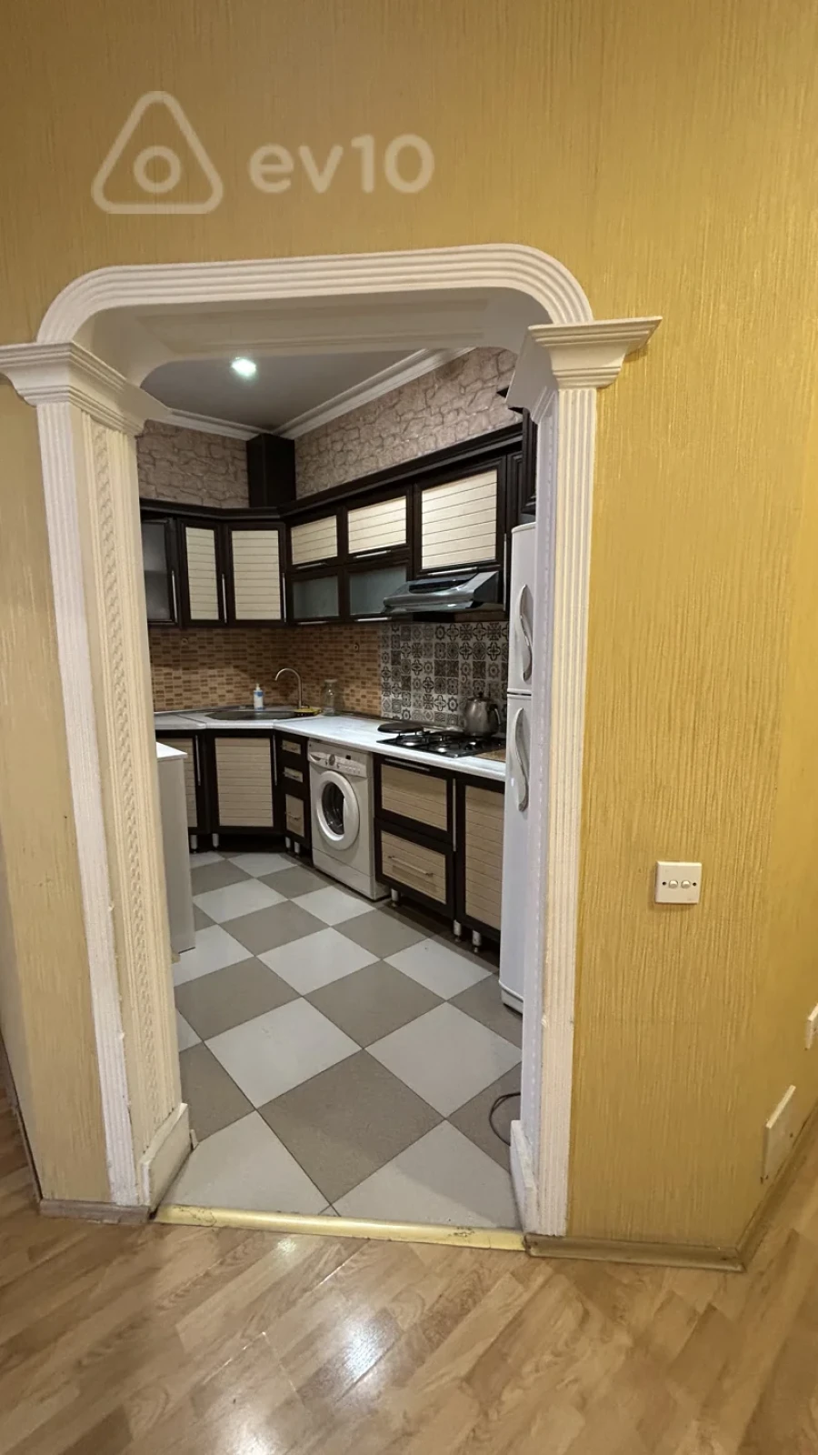 Kirayə verilir 3 otaqlı yeni tikili 90 m²