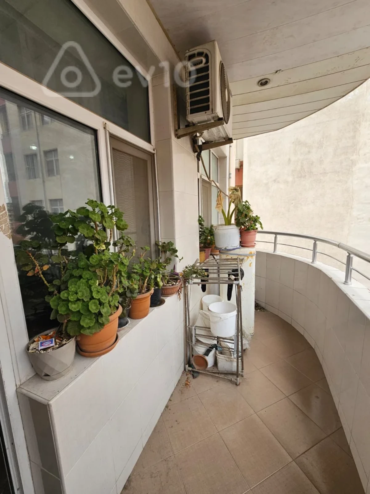 Satılır 3 otaqlı yeni tikili 155 m²