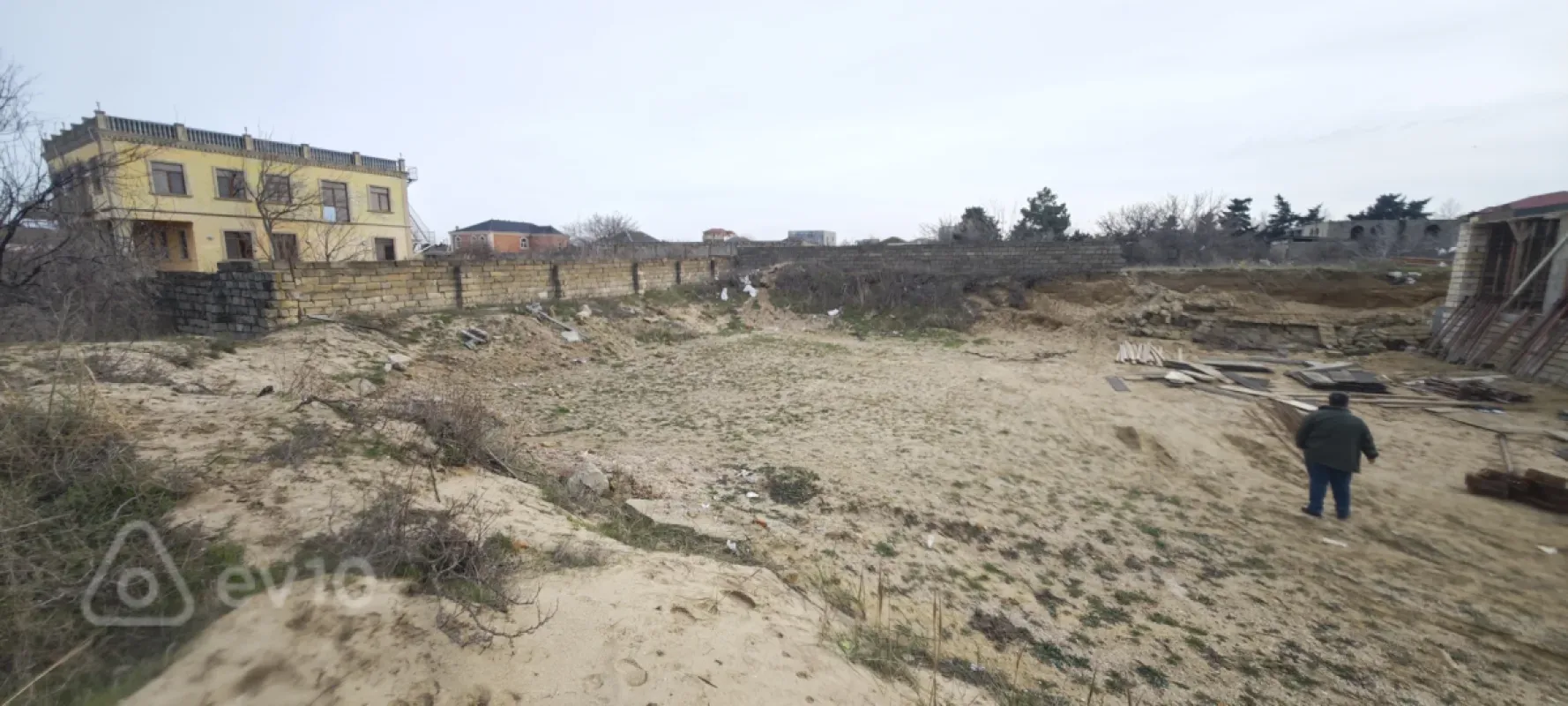 Satılır torpaq sahəsi