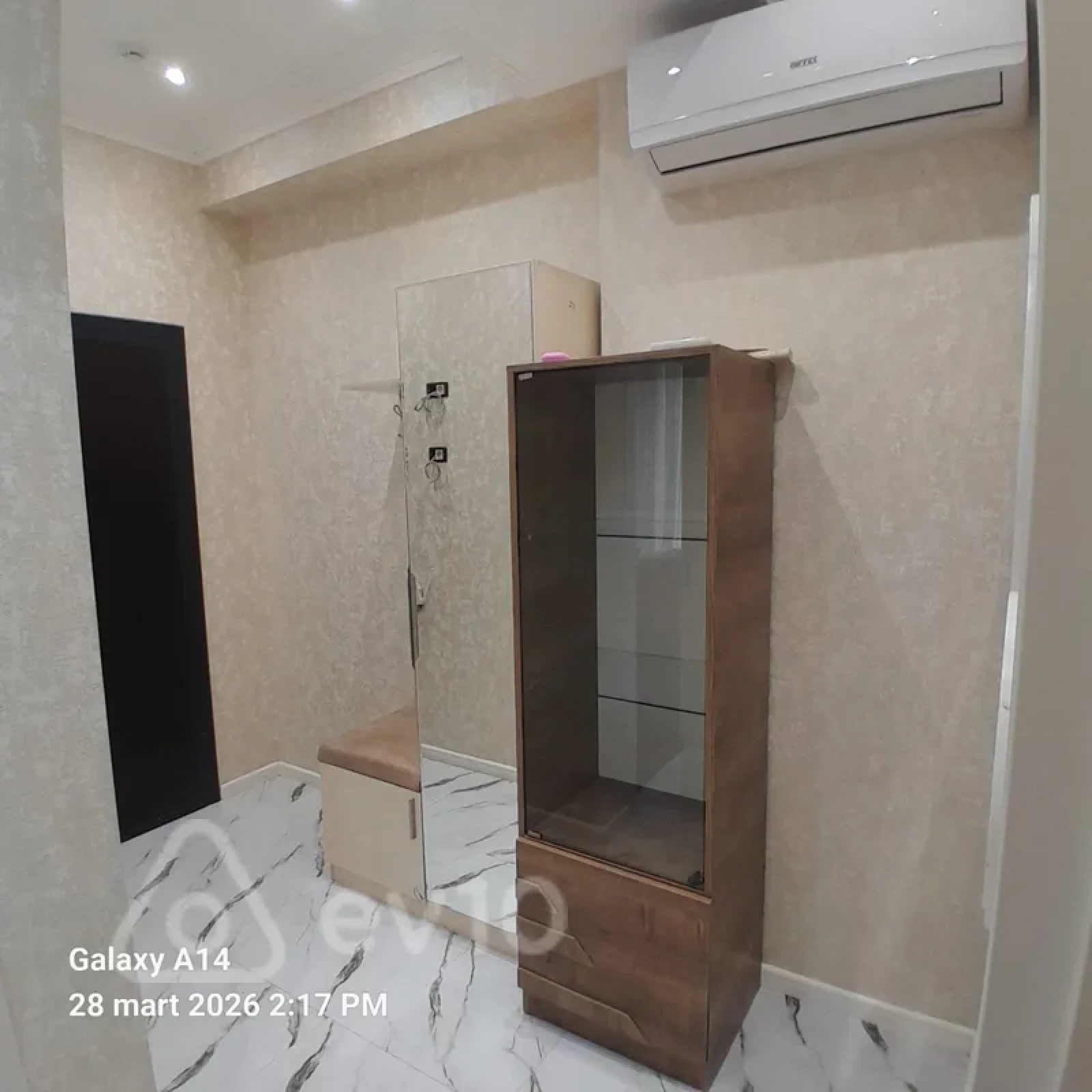 Kirayə verilir 2 otaqlı yeni tikili 65 m²