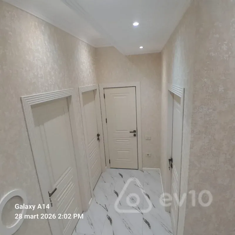 Kirayə verilir 2 otaqlı yeni tikili 65 m²