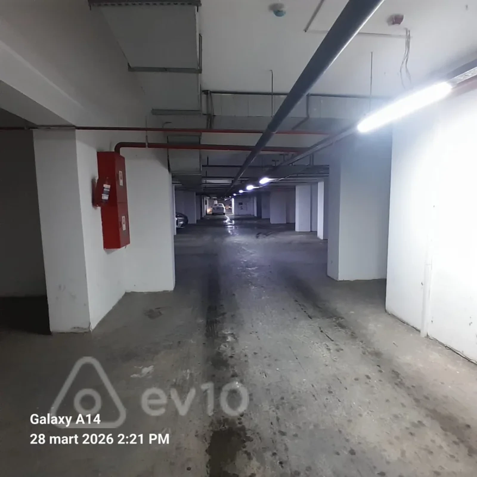 Kirayə verilir 2 otaqlı yeni tikili 65 m²