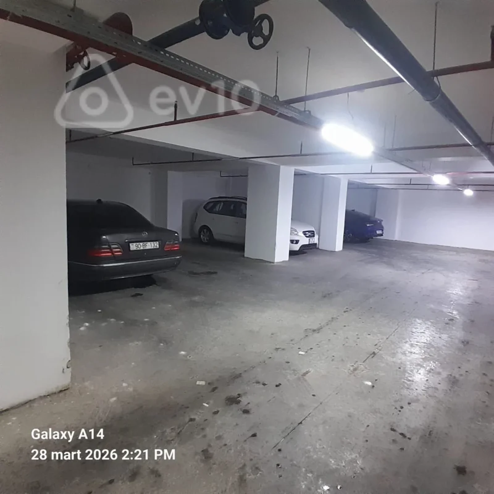 Kirayə verilir 2 otaqlı yeni tikili 65 m²