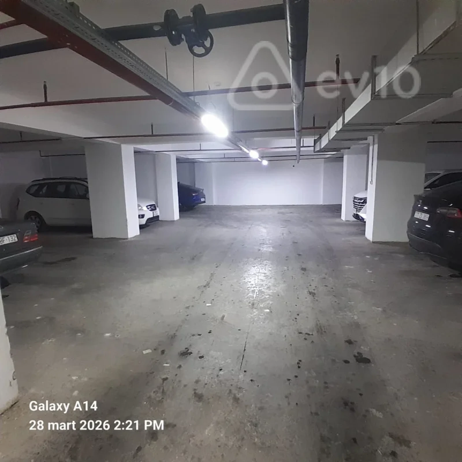 Kirayə verilir 2 otaqlı yeni tikili 65 m²