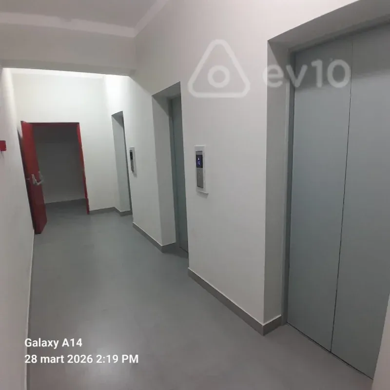 Kirayə verilir 2 otaqlı yeni tikili 65 m²