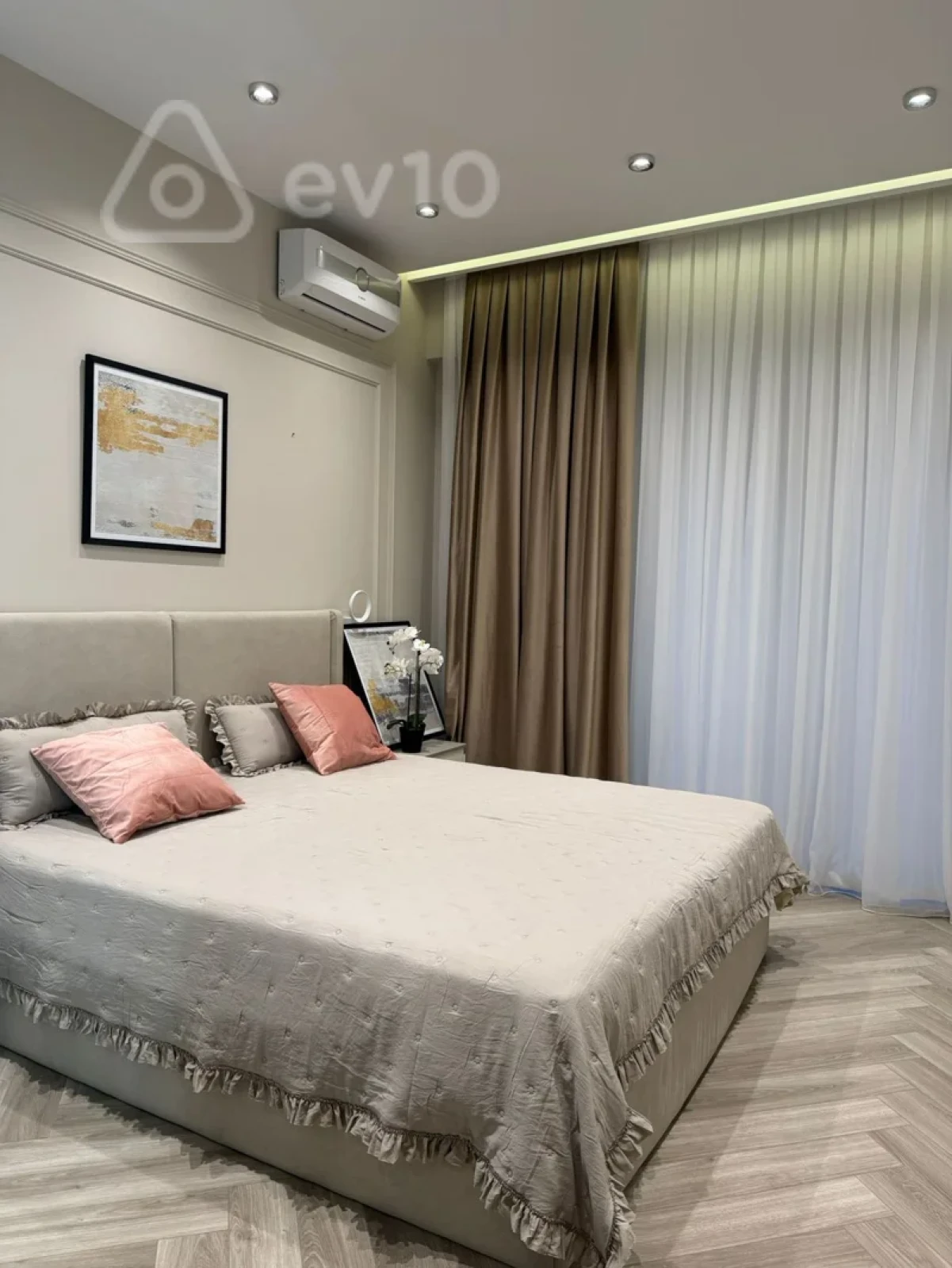 Kirayə verilir 2 otaqlı yeni tikili 68 m²