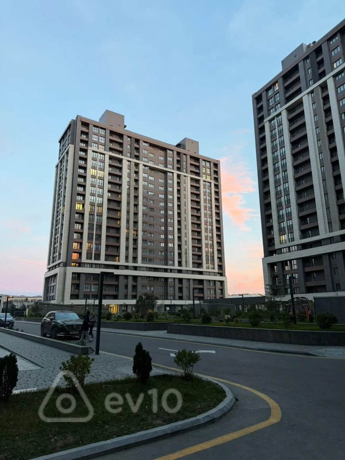 Kirayə verilir 2 otaqlı yeni tikili 68 m²
