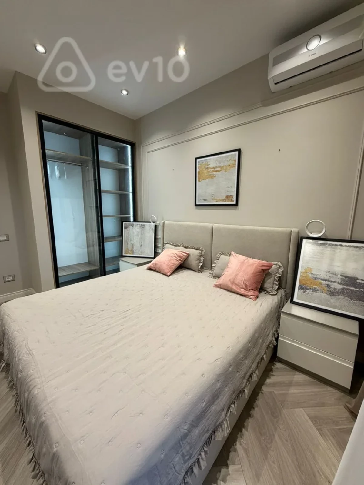 Kirayə verilir 2 otaqlı yeni tikili 68 m²
