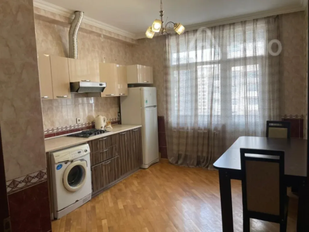 Kirayə verilir 2 otaqlı yeni tikili 96 m²