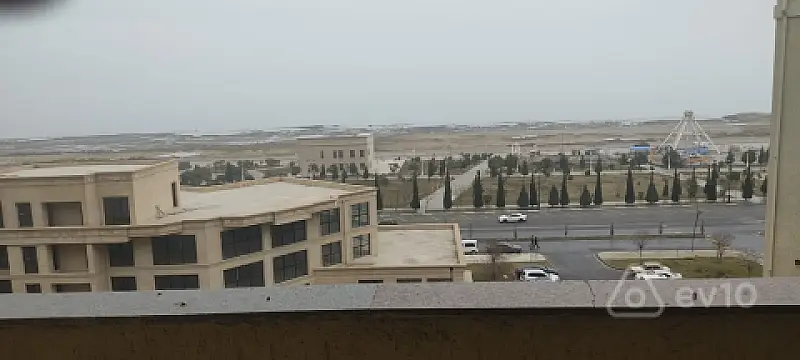 Kirayə verilir 3 otaqlı yeni tikili 170 m²