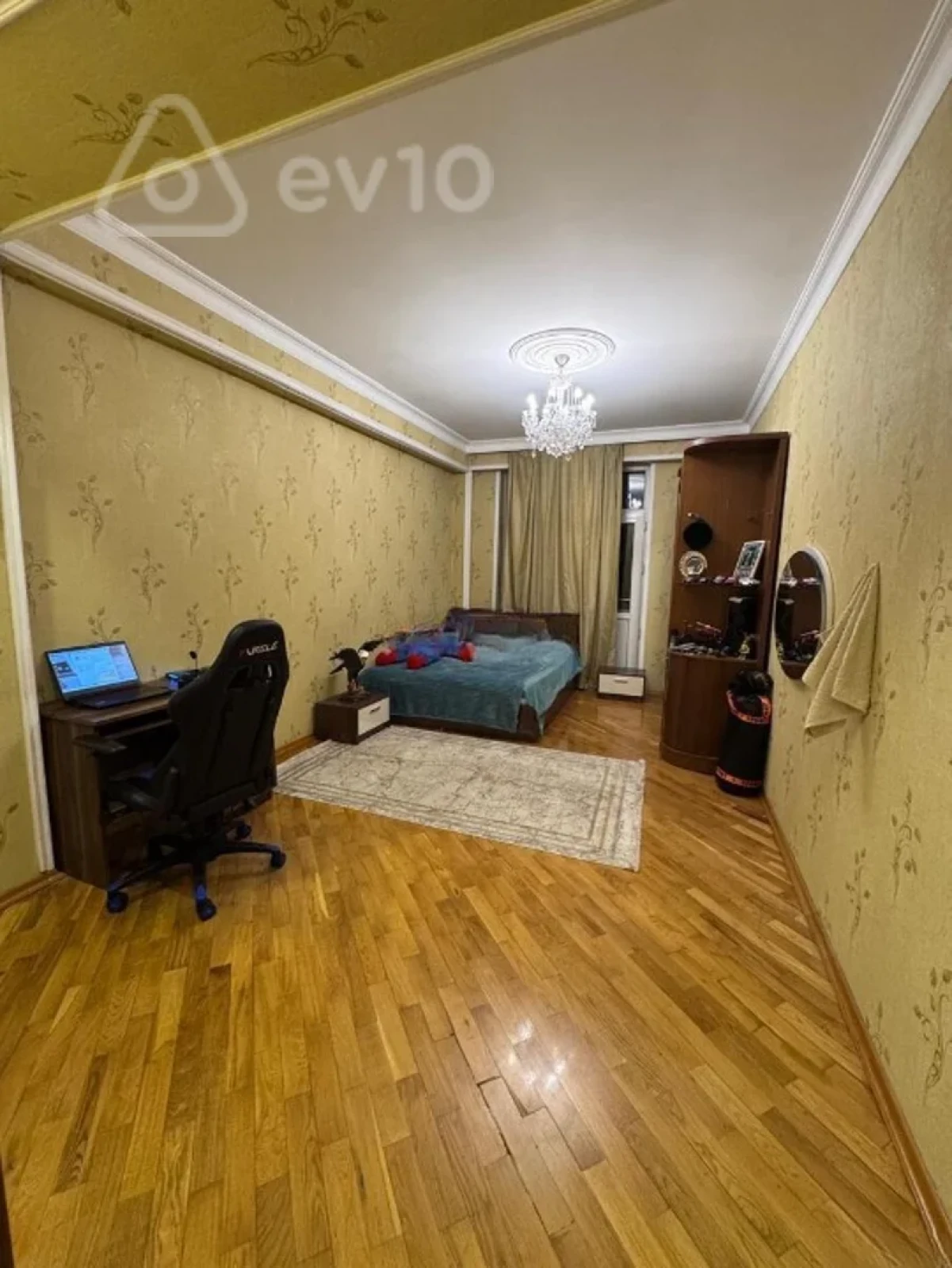 Kirayə verilir 3 otaqlı yeni tikili 140 m²