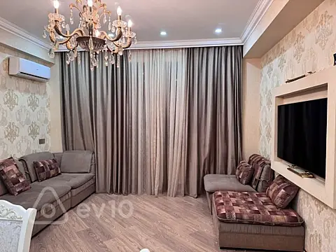 Kirayə verilir 2 otaqlı yeni tikili 70 m²