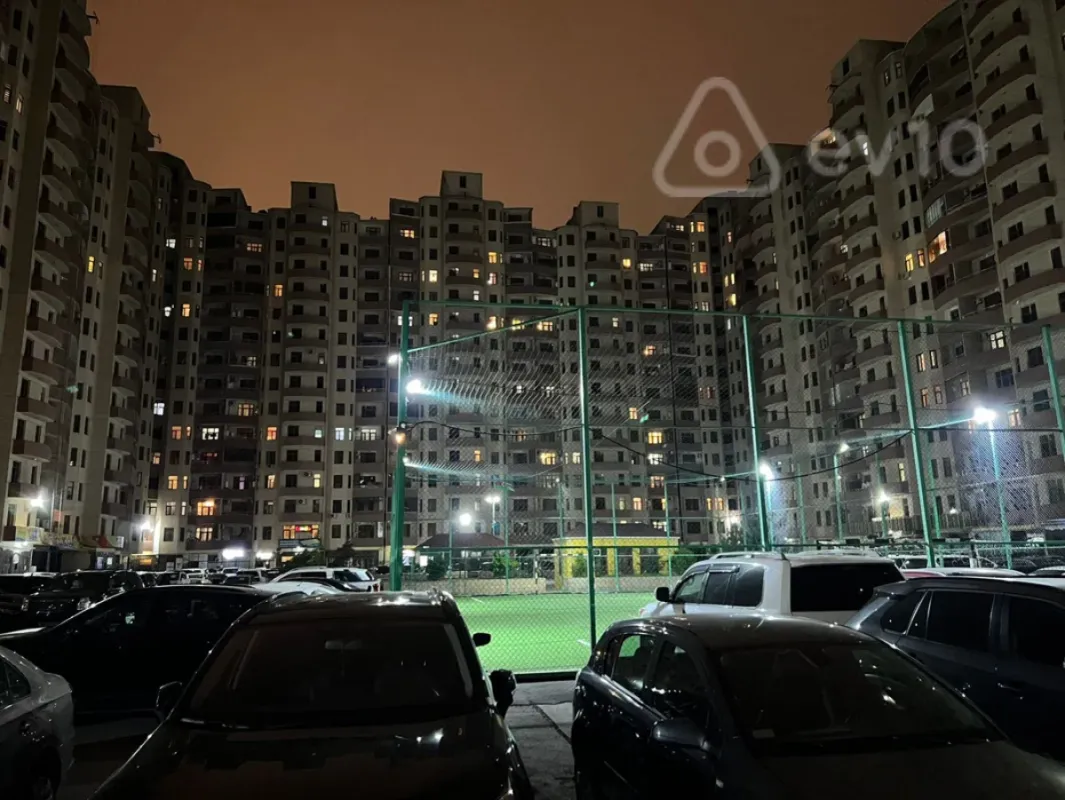 Kirayə verilir 2 otaqlı yeni tikili 70 m²