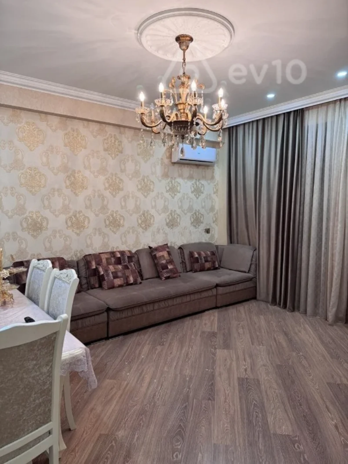 Kirayə verilir 2 otaqlı yeni tikili 70 m²