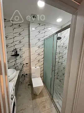 Kirayə verilir 4 otaqlı yeni tikili 140 m²