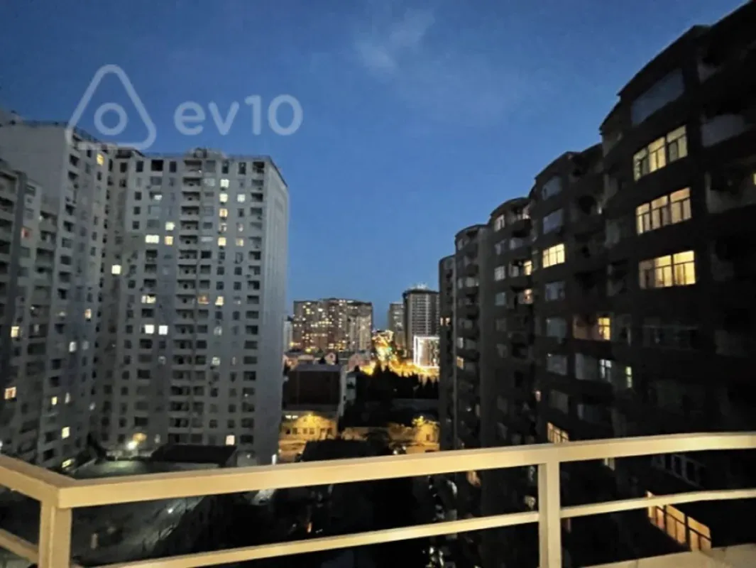 Kirayə verilir 4 otaqlı yeni tikili 140 m²