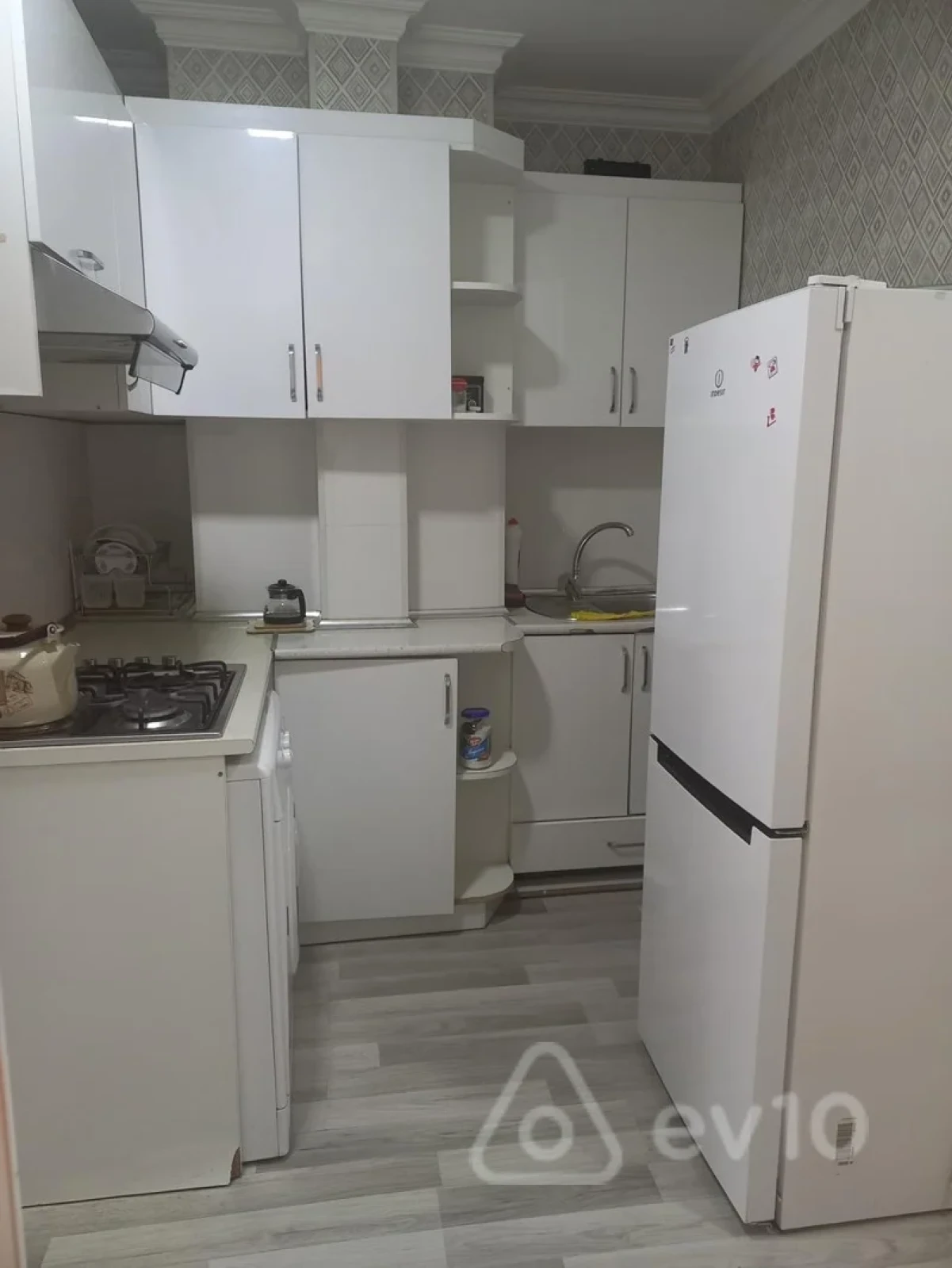 Kirayə verilir 2 otaqlı yeni tikili 65 m²