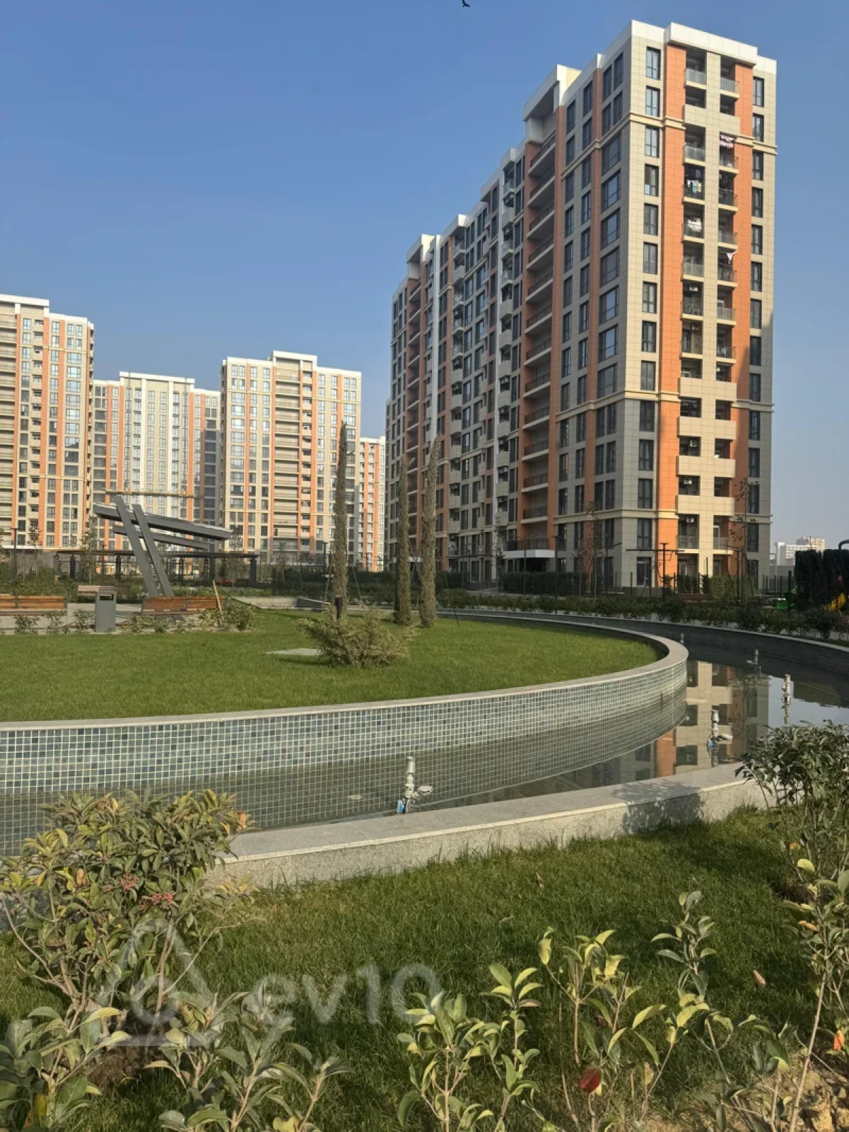 Kirayə verilir 2 otaqlı yeni tikili 55 m²