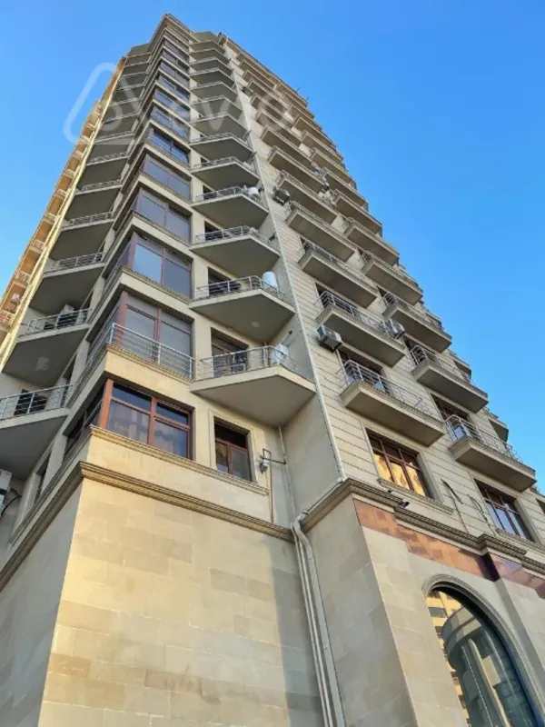 Kirayə verilir 2 otaqlı yeni tikili 96 m²