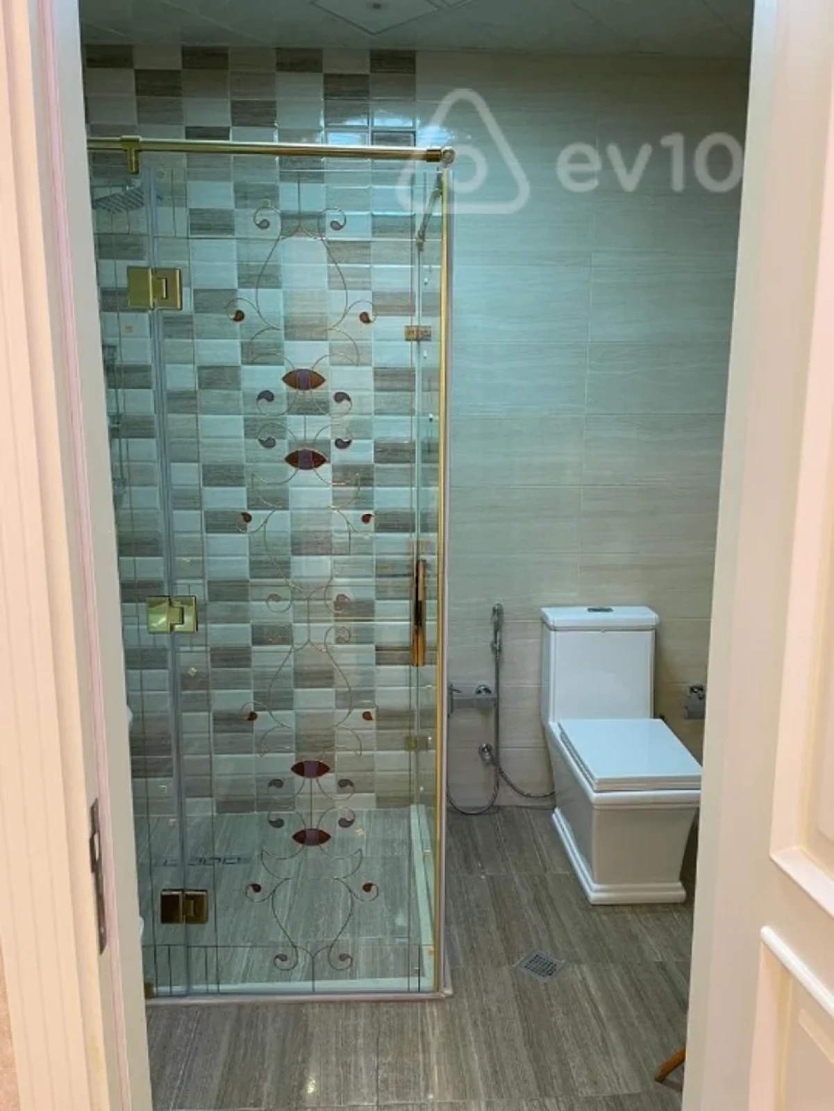 Kirayə verilir 2 otaqlı yeni tikili 96 m²