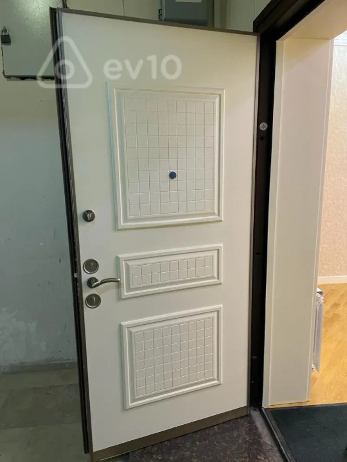Kirayə verilir 2 otaqlı yeni tikili 96 m²