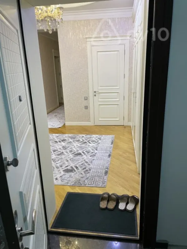 Kirayə verilir 2 otaqlı yeni tikili 96 m²