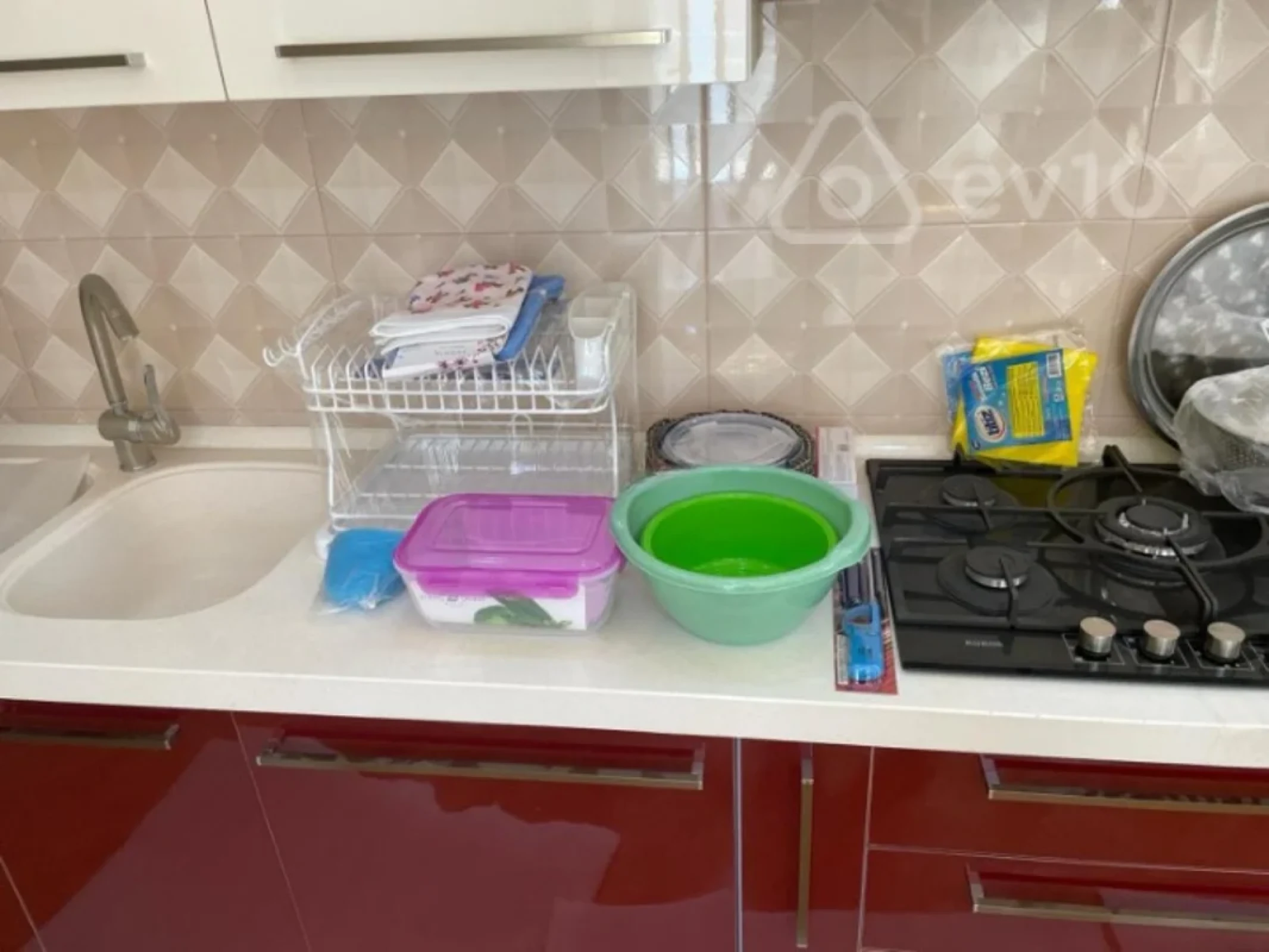 Kirayə verilir 2 otaqlı yeni tikili 96 m²