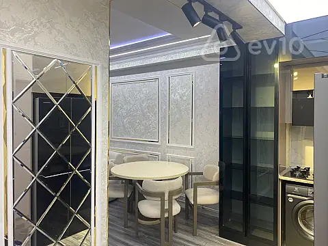 Kirayə verilir 2 otaqlı yeni tikili 60 m²