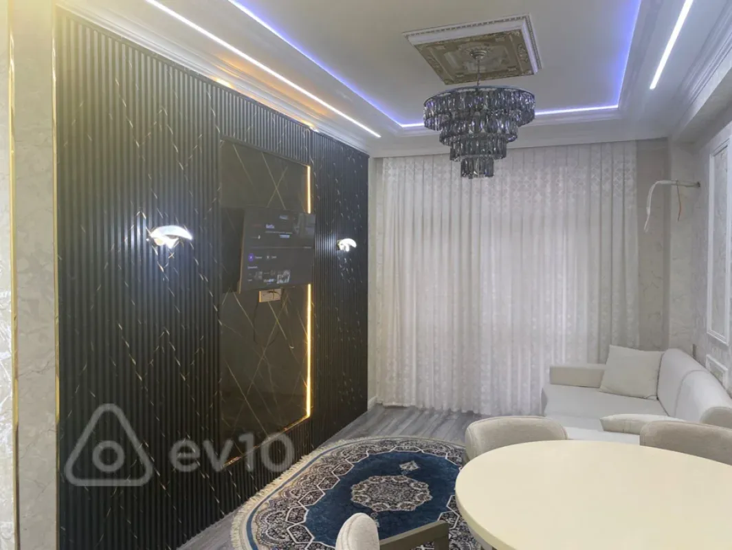 Kirayə verilir 2 otaqlı yeni tikili 60 m²