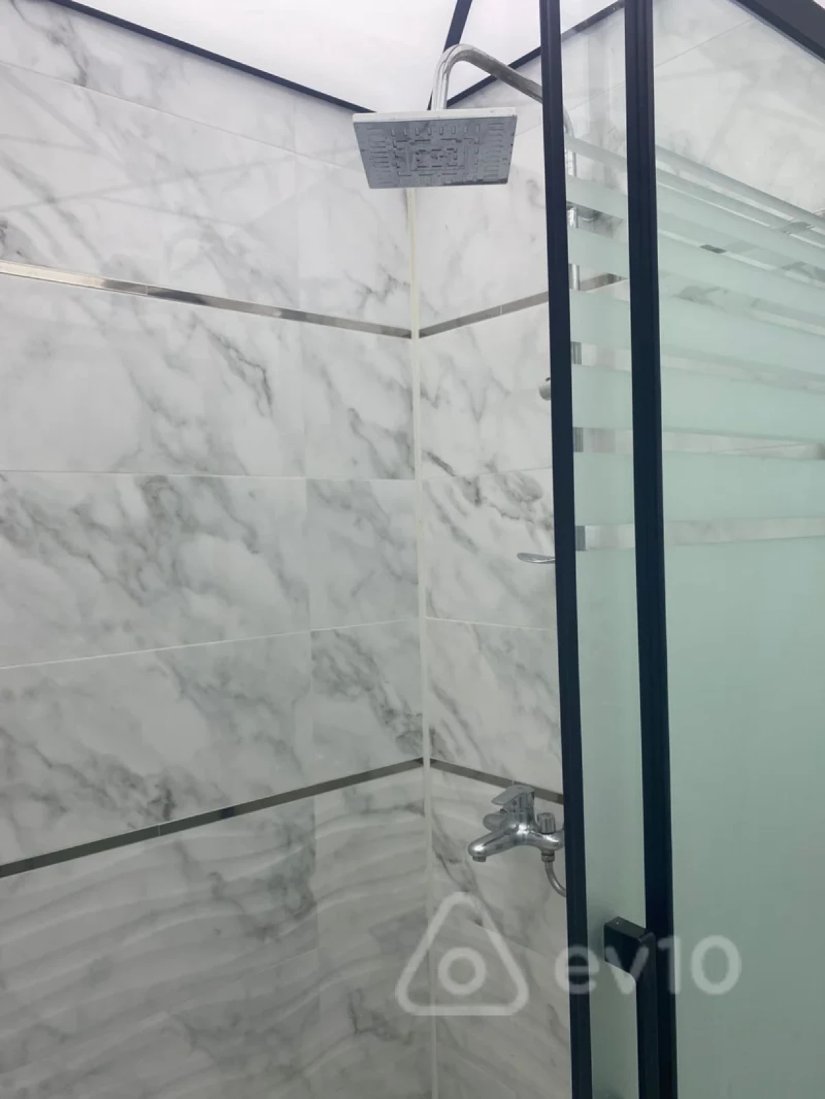 Kirayə verilir 2 otaqlı yeni tikili 60 m²