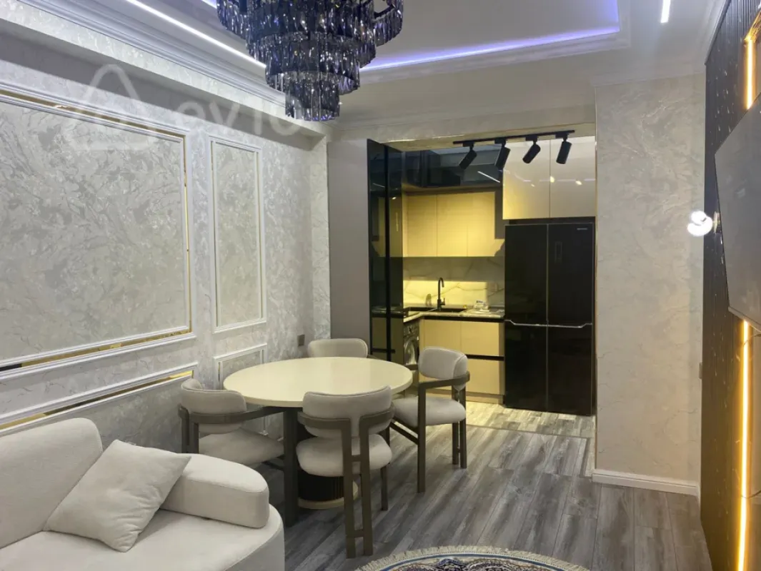 Kirayə verilir 2 otaqlı yeni tikili 60 m²