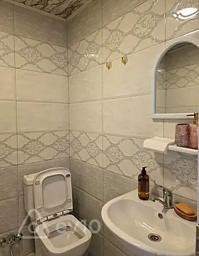 Kirayə verilir 2 otaqlı köhnə tikili 55 m²