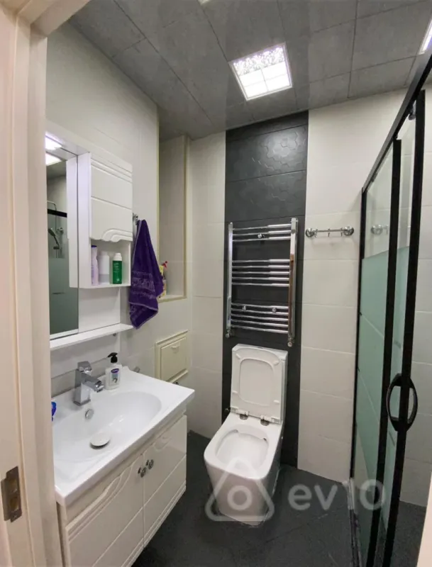 Kirayə verilir 2 otaqlı yeni tikili 50 m²